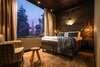 hotel_img